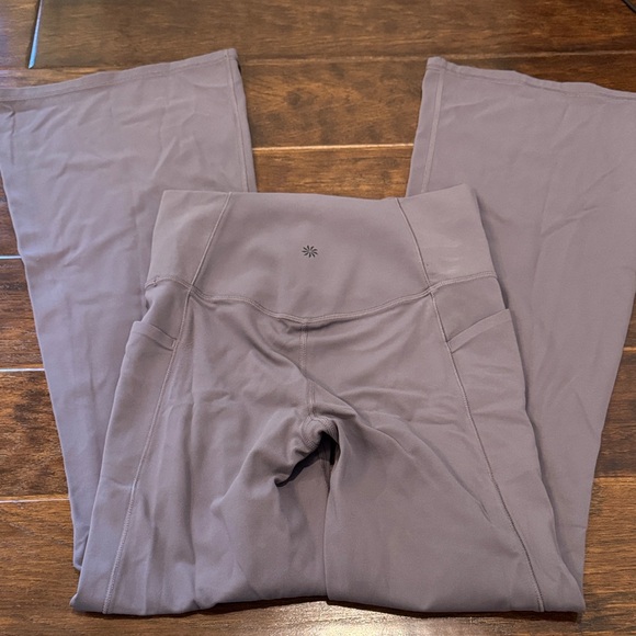 Athleta salutation stash flare pant S - Picture 1 of 7